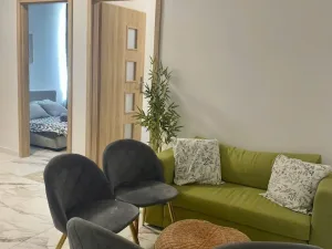 LAVIEPROPERTY – KOMFORTOWY DOM Z OGRODEM DO WYNAJĘCIA W URSUS, WARSZAWA